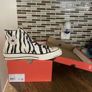 NIB. Converse Chuck Taylor US Mens 11 Zebra print